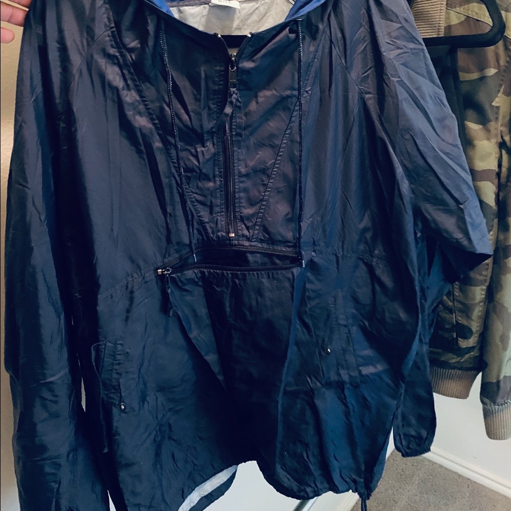 Gap Windbreaker Pullover - image 4